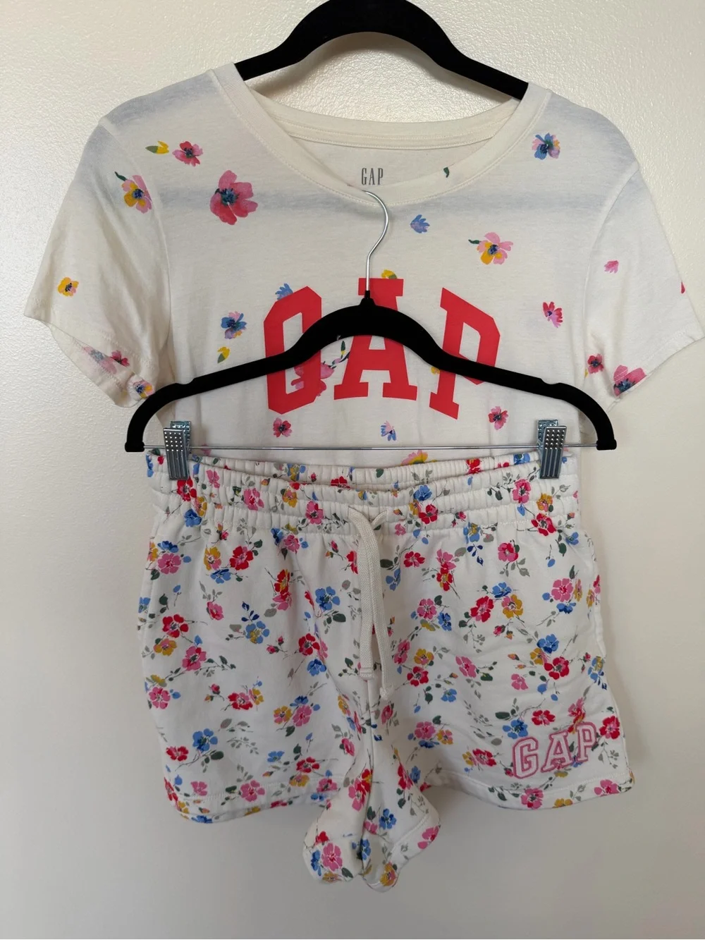 GAP Cream Floral Tee & Shorts Matching Set